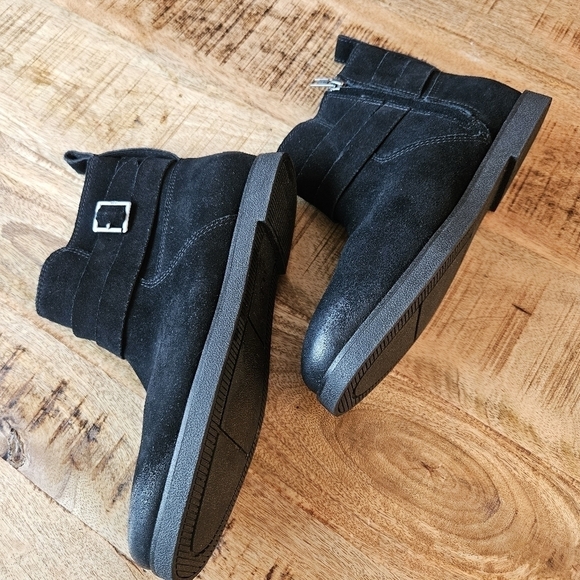 UGG Josefene Suede Bootie Black Size 8.5 - Picture 2 of 10